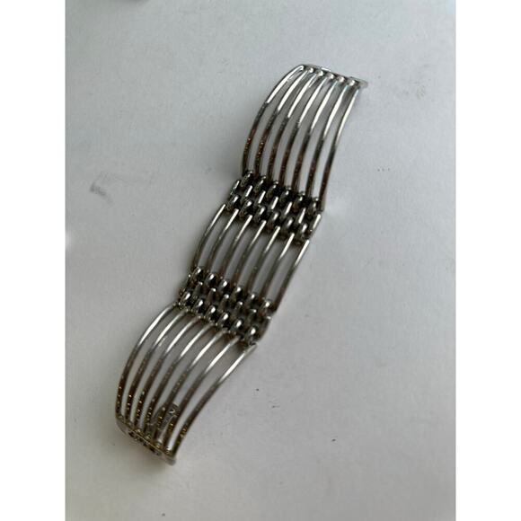 Elegant Silver Bracelet for Women - Picture 8 of 10